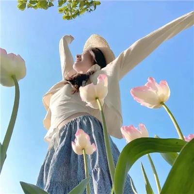 冰属性男子与酷酷女同事